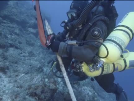 Нови находки в потъналия кораб край гръцкия остров Антикитера откриха археолози