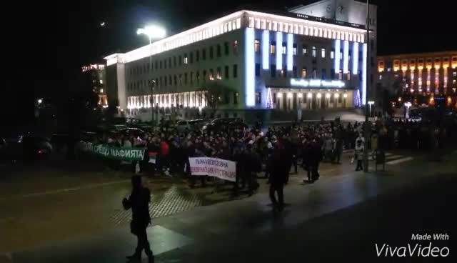Шествието стигна до Народното събрание