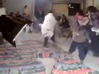 Жена Скача На Бой, Нещо Нечувано За Арабският Свят - До Сега...