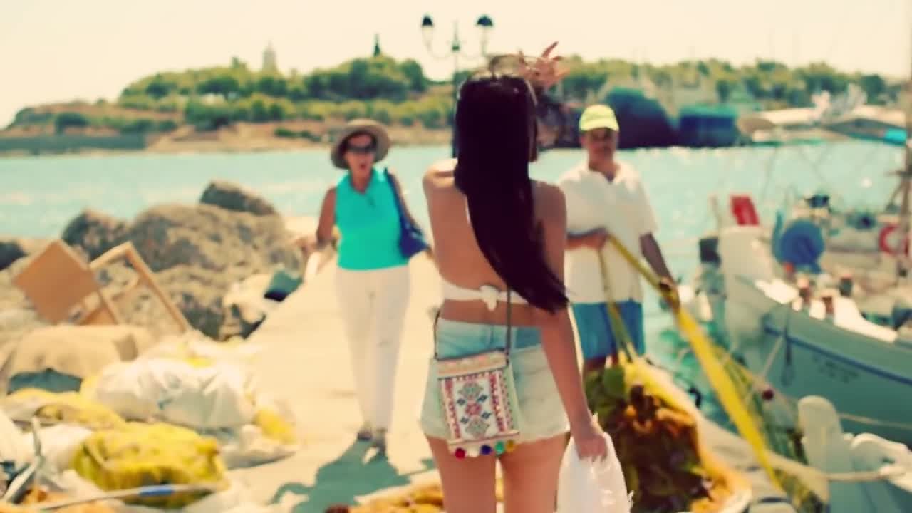 Яко Гръцко 2015! Malou - Tous eipes pos | Official Video Clip | Превод