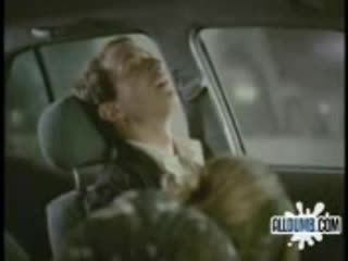 Мадама Ближе Топките На Мъжа Си