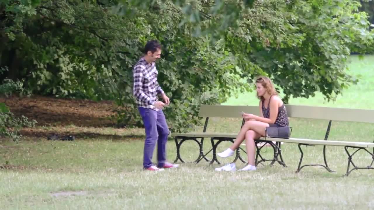Напълно щура свалка на момиче
