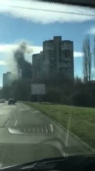 Блок гори в жк. Зорница в Бургас 2