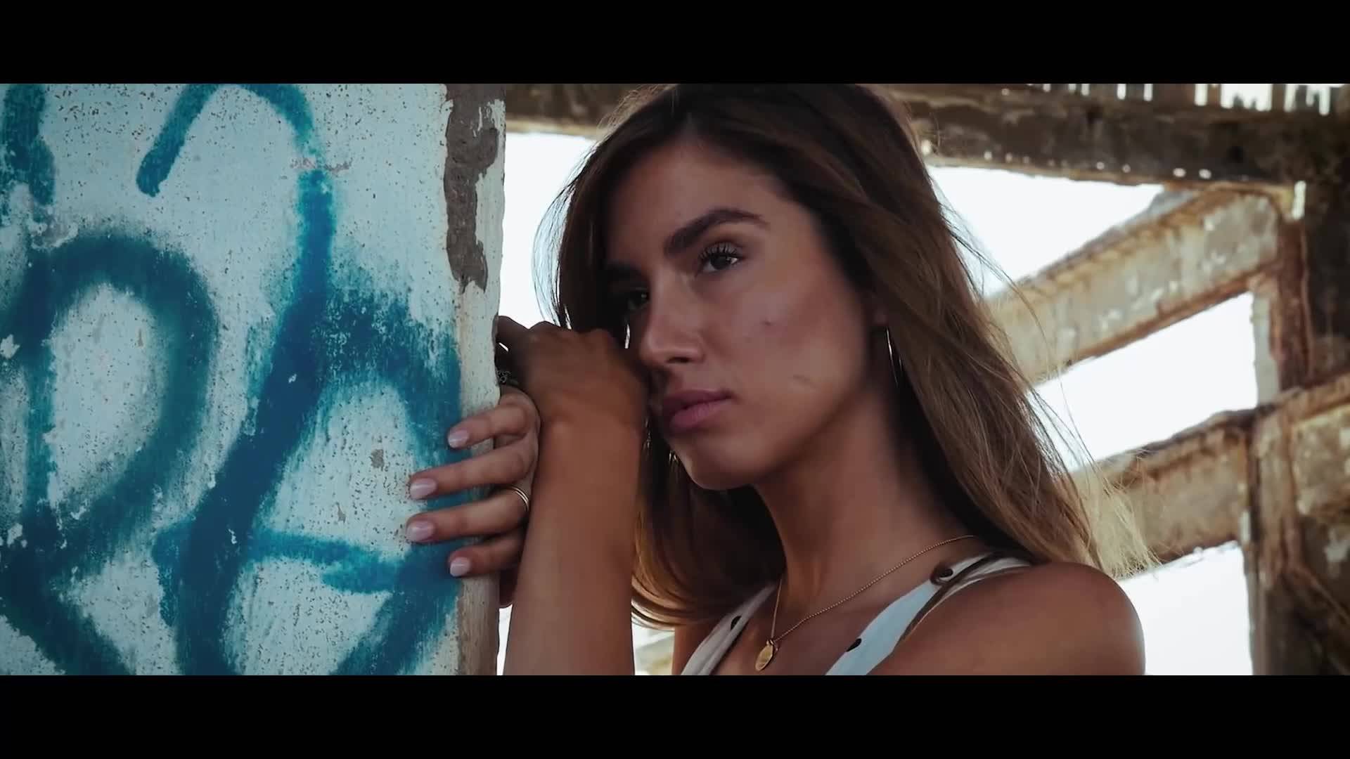 Sandi Cenov - 2018 - Da te bar ne volim (hq) (bg sub)