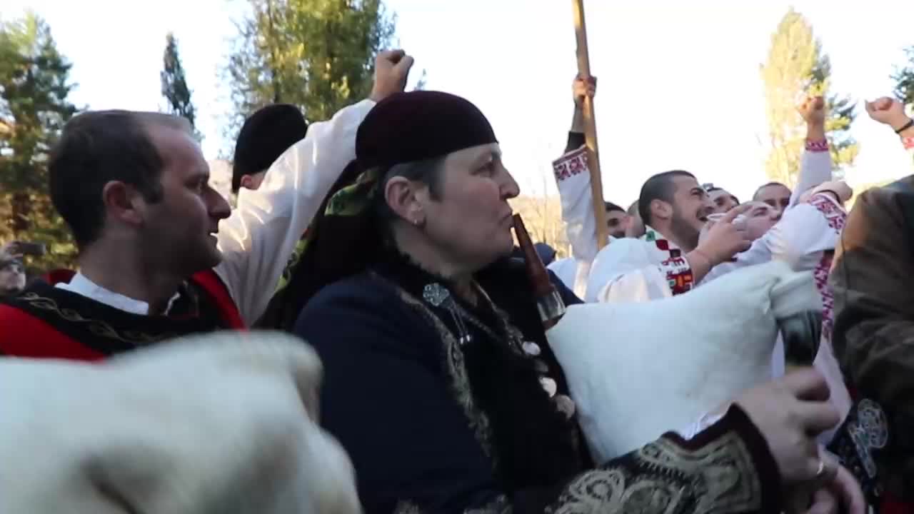 Вадене на Кръста в с. Зверино