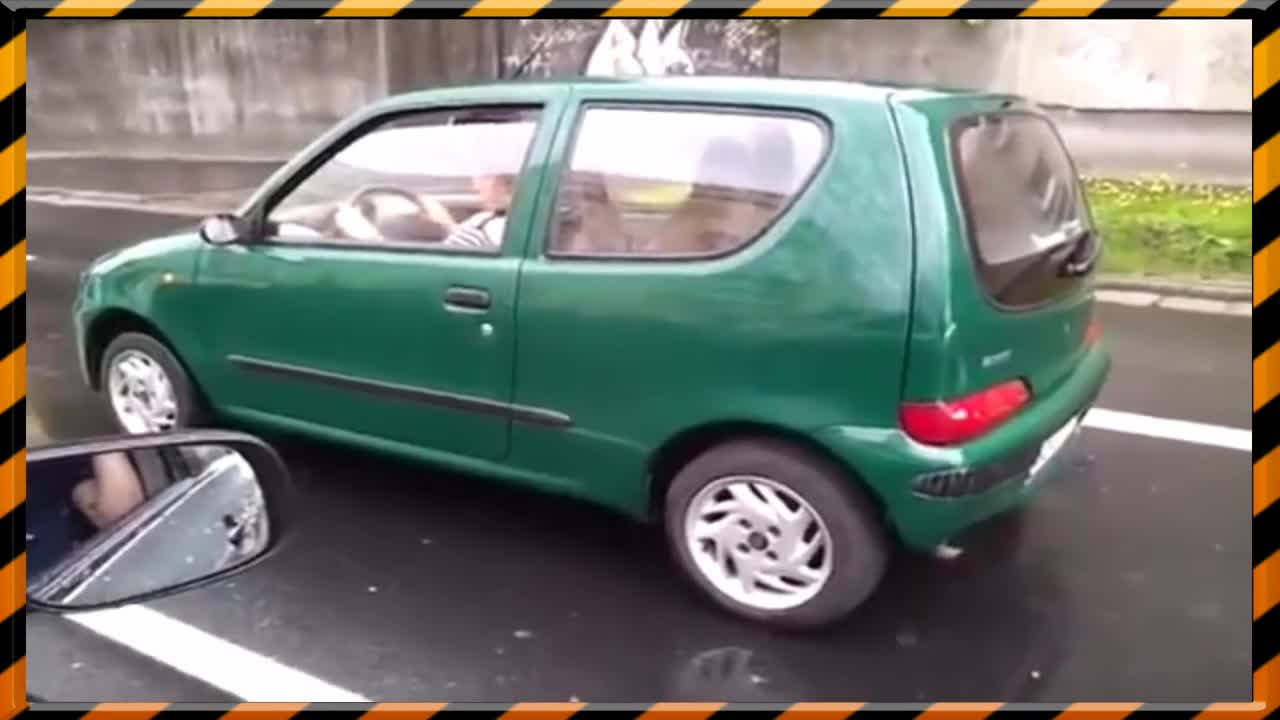 Внимание, жена зад волана (СМЯХ) - Кара с дръпната ръчна!