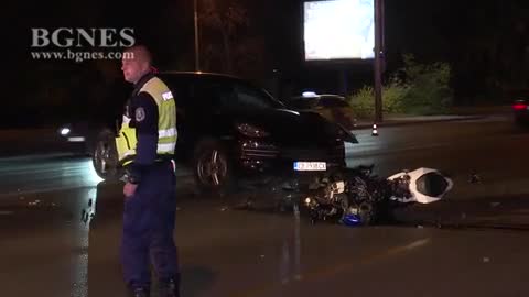 Тежка катастрофа в София, джип отнесе моторист