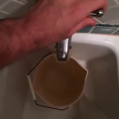 Смях!! Момчето, коeто никога не беше номинирано за ice bucket challenge