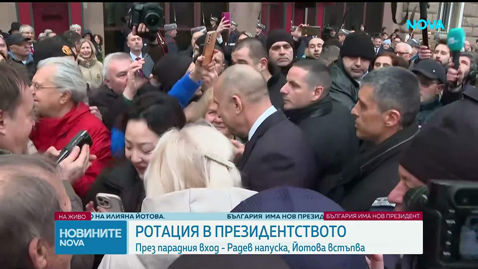 Радев след напускането на Президентството: Не могат да спрат вълната, много сме и сме заедно