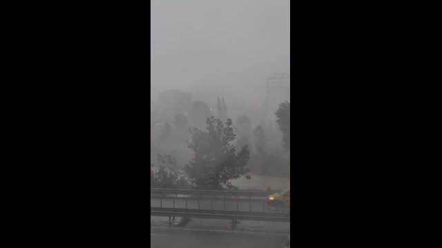 Градушка удари части от България