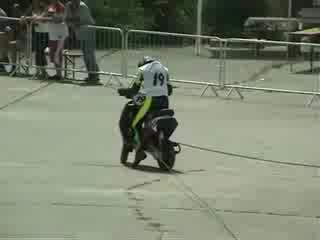 100% Тъп (няма Втори Като Него)