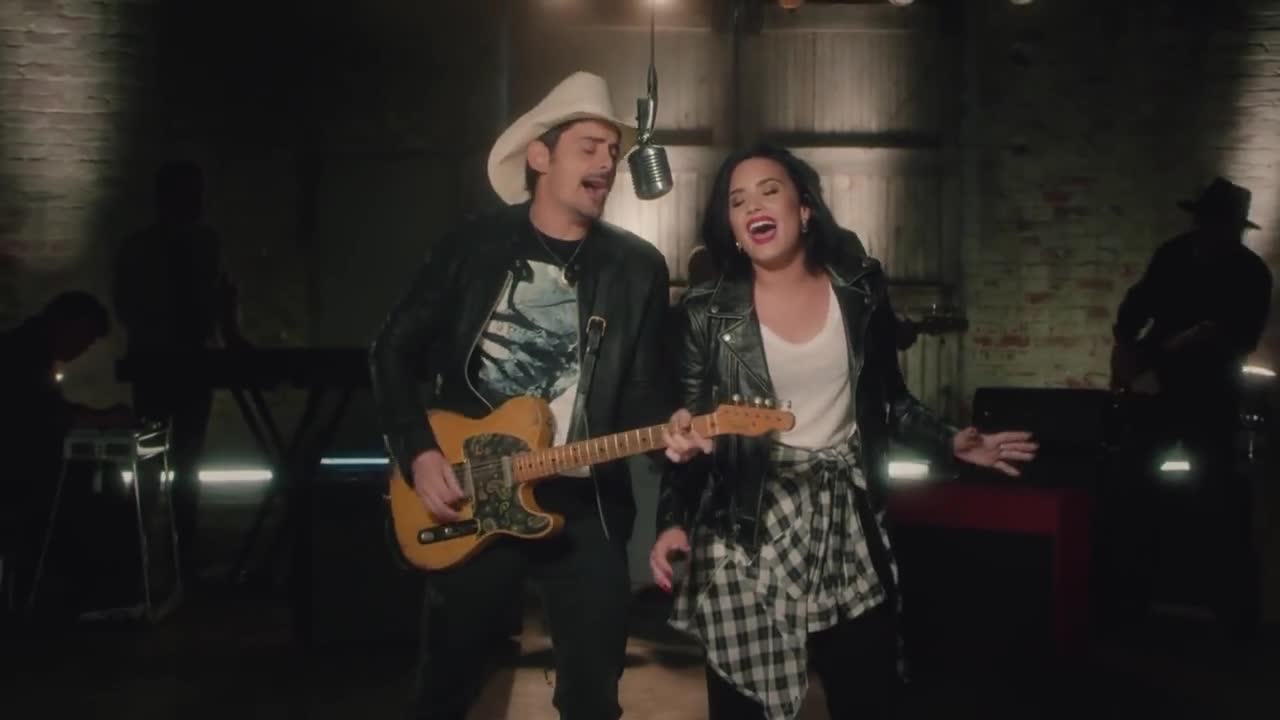Brad Paisley Ft. Demi Lovato- Without a Fight - Без битка Official Video 2016 Превод