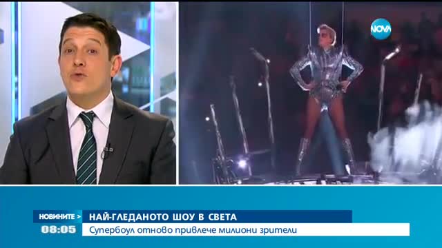 Зрелищна Лейди Гага: Лети във въздуха сред огнени ефекти