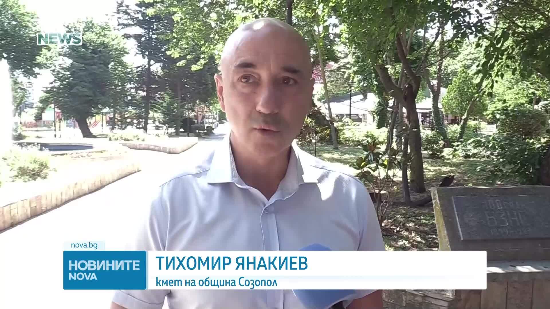 Възмущение в Созопол заради колата в парка, Емрах Стораро потвърди, че е бил зад волана