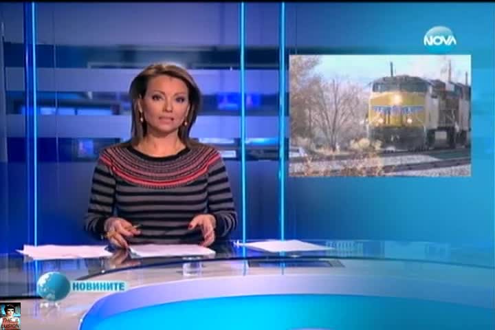 Влак удря камион, заснето случайно