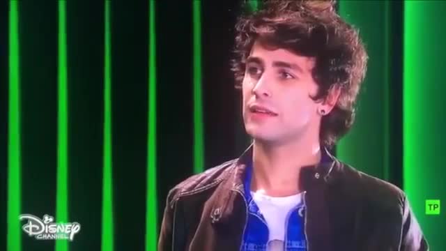 Soy Luna 2-Ева пее с Ролер бенд 28еп+текст и превод