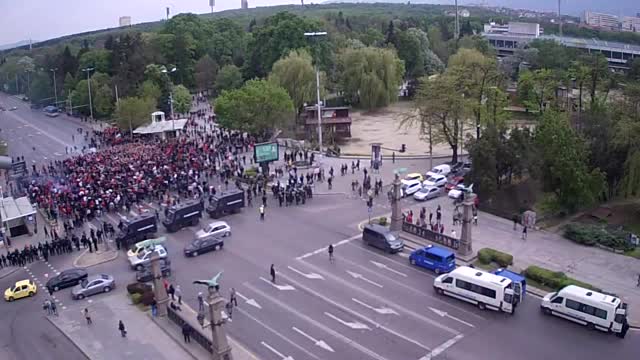 Фенове на ЦСКА блокираха Орлов мост