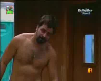 Момичета По Бельо В Big Brother - 4
