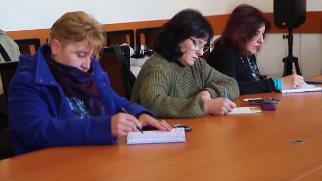 Стоян Пасев: Започва процедура по евтаназия на заразените свине в Брестак