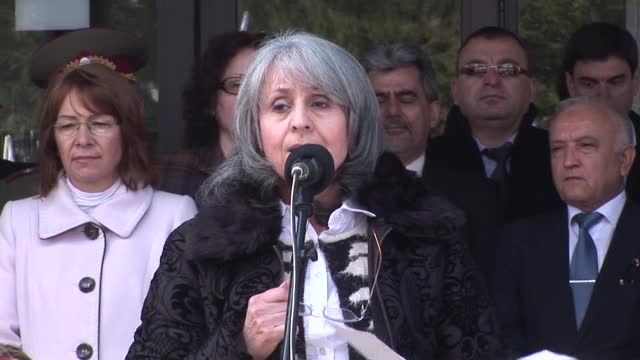 Маргарита Попова: Да дадем клетва да не подменяме историята