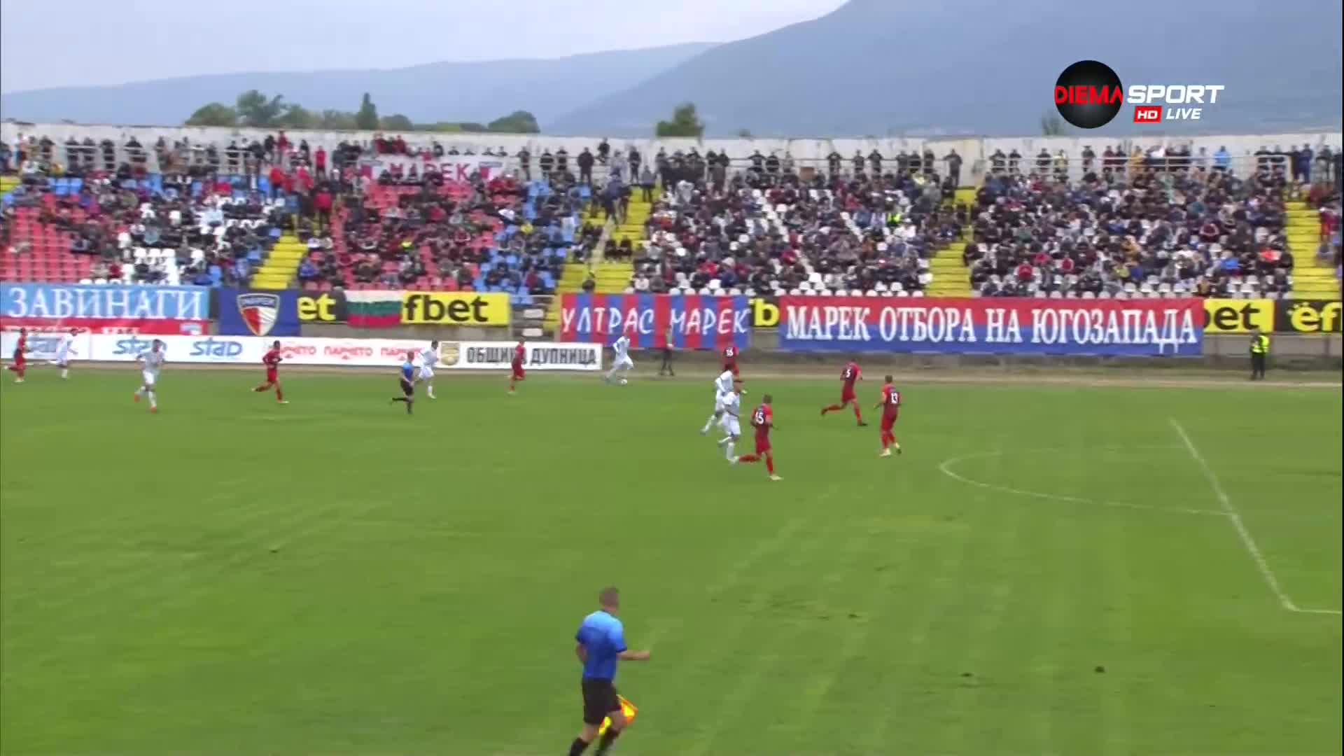 Костадинов с втория си гол удвои преднината на Левски в Дупница