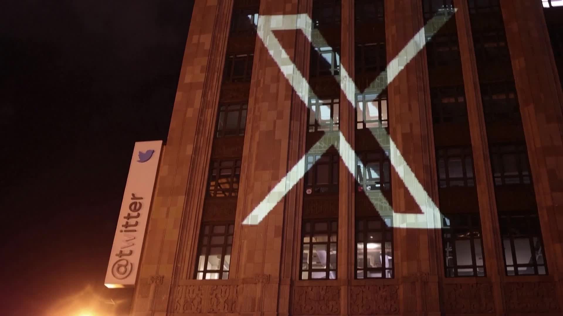 ОФИЦИАЛНО: Twitter вече е Х, логото стана черно