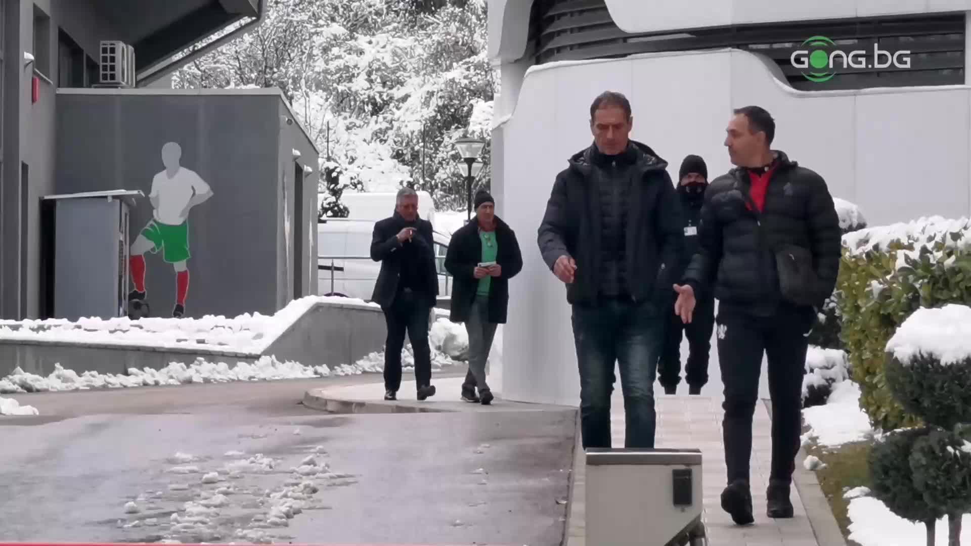 Касабов, Лечков и Иван Василев са в Бояна за срещата на Изпълкома