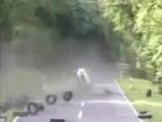 Брутална Катастрофа На Завой