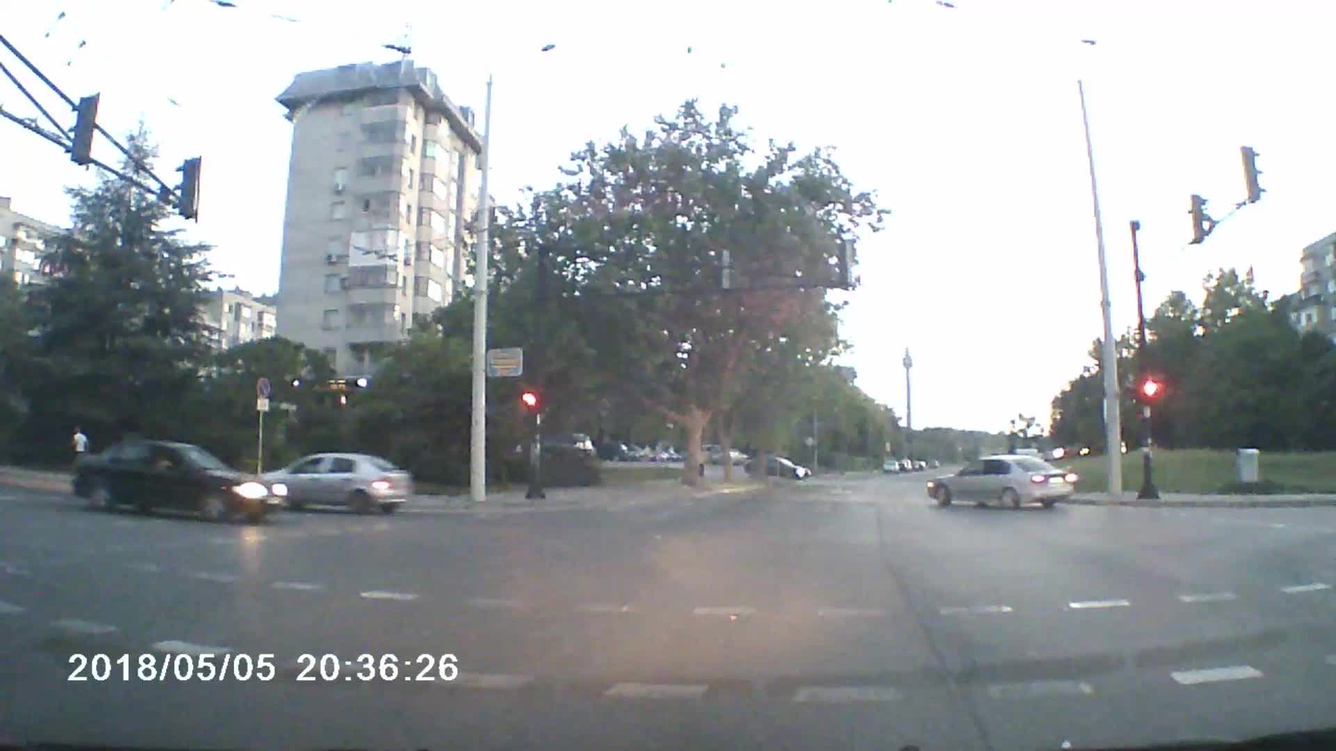 Две нарушения за една минута