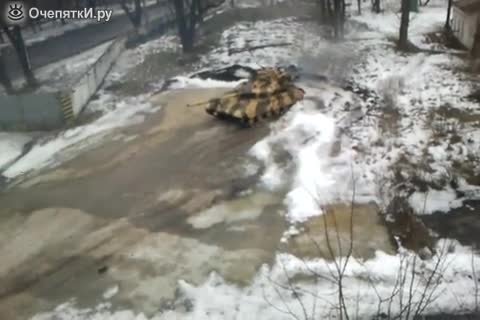 Когато руски танкист реши да дрифти, никой не може да го спре!