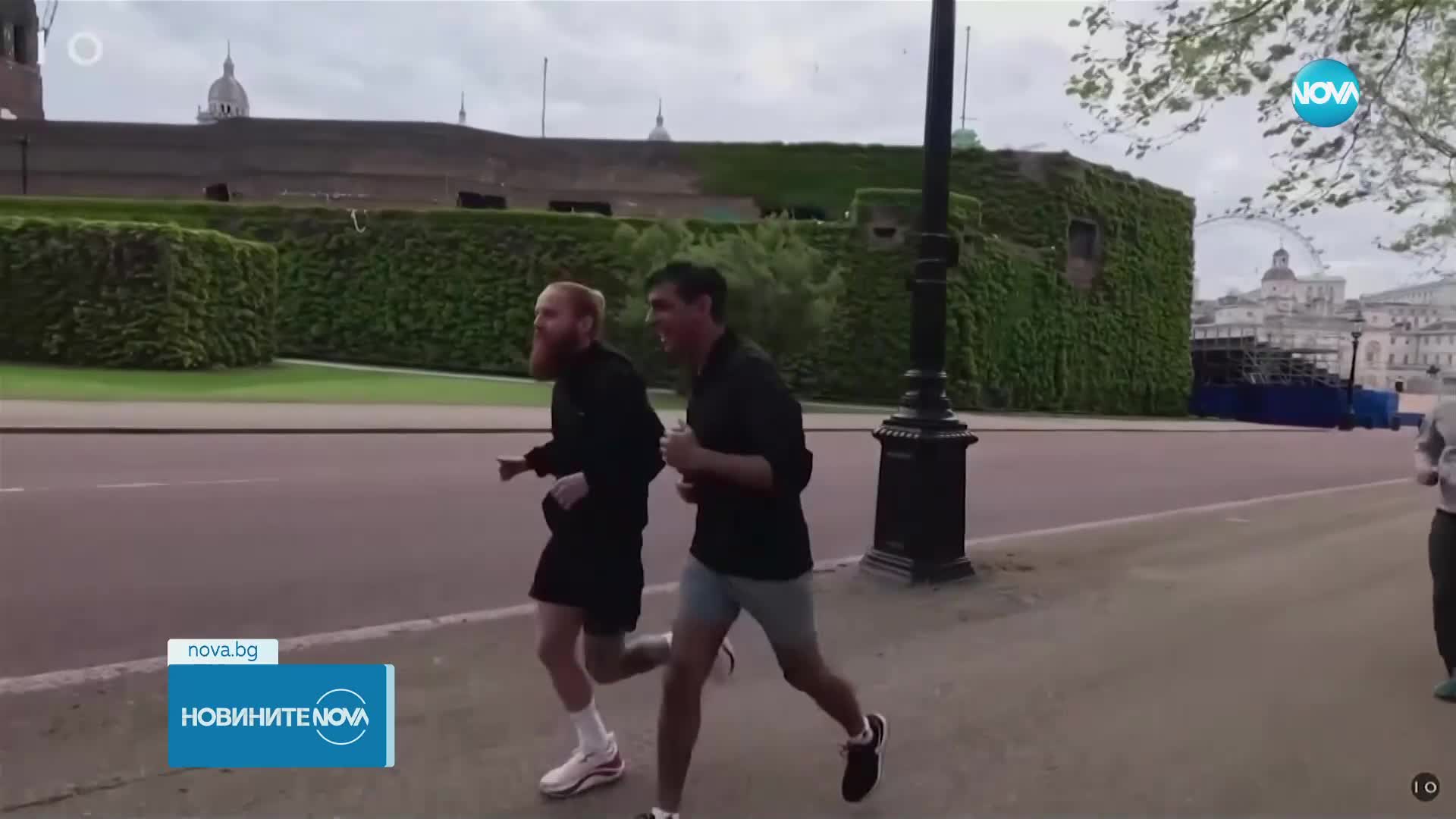 Британският премиер тича в Лондон (ВИДЕО)