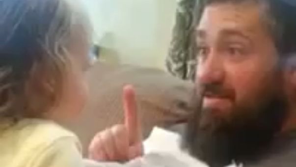 Ето защо бащите не трябва да се бръснат!