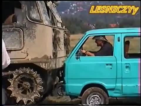 Не издържа горкото - Mega Crash! Tank & Suzuki! T 55 Am & Ats crushes car