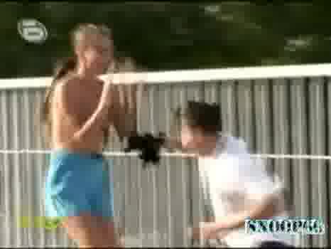 Без Дрехи - Гола Кака Тича По Улицата