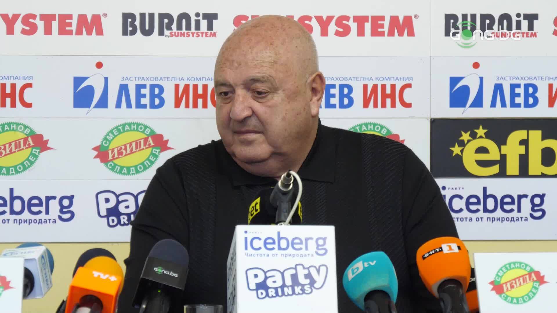 Венци Стефанов за уволнението на Акрапович: Изненадан? Това бе предизвестена смърт