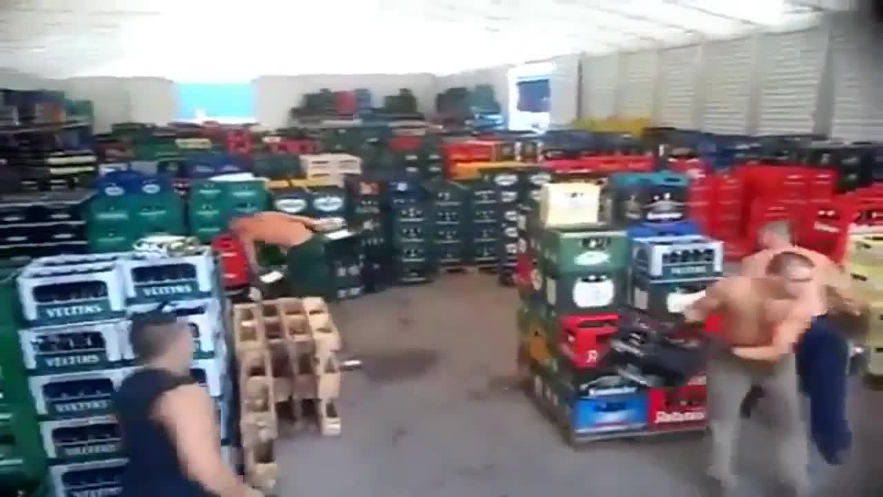 Бързо разтоварване на бири в летните жеги