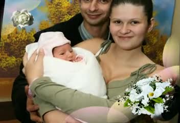 Нашето Мишле (тя е бебе , който не харесва деца да не го гледа) 
