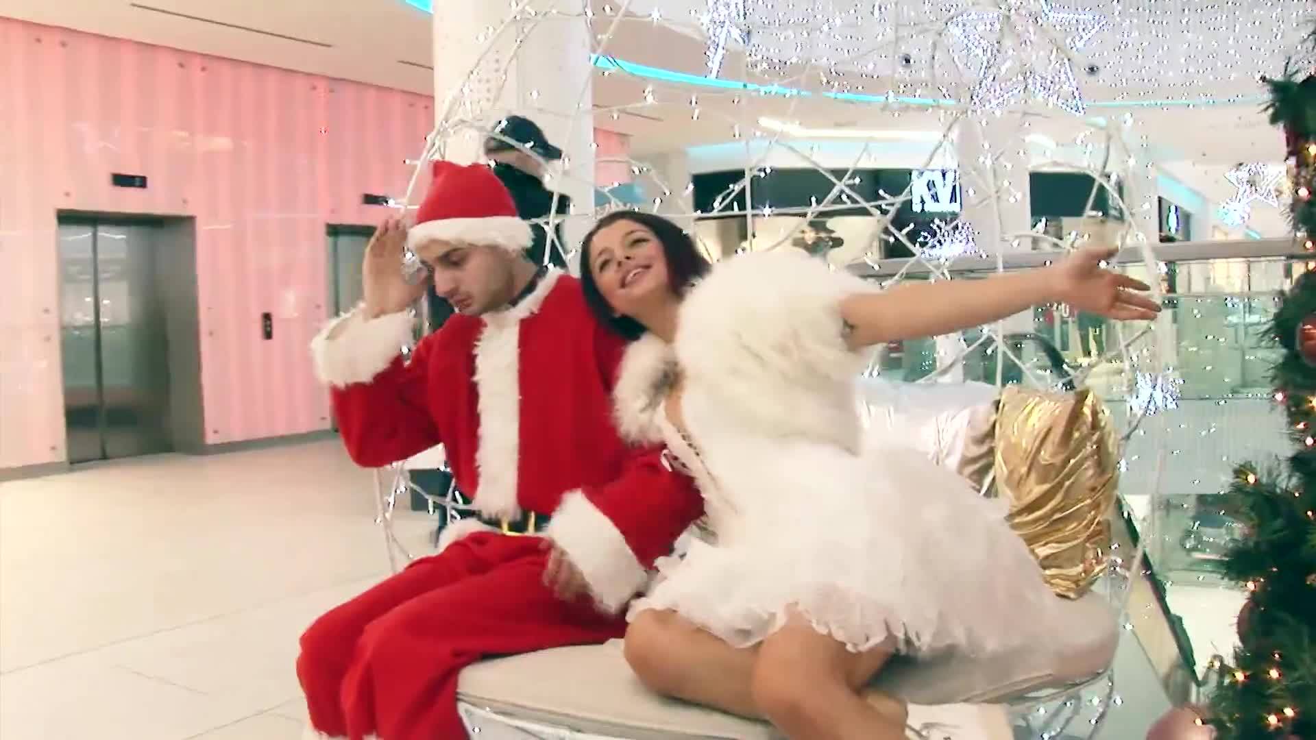 Всичко, което дядо Коледа иска е... Снежанка да изчезне :D Старецът е все по-мил!