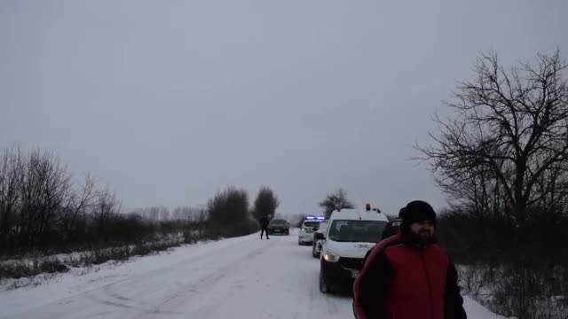 Обърнат в канавката камион на пътя Разград-Попово затрудни движението!