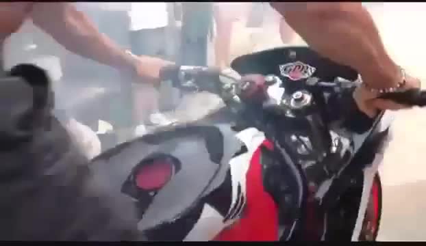 От много гъзария стана на простотия! Смях...