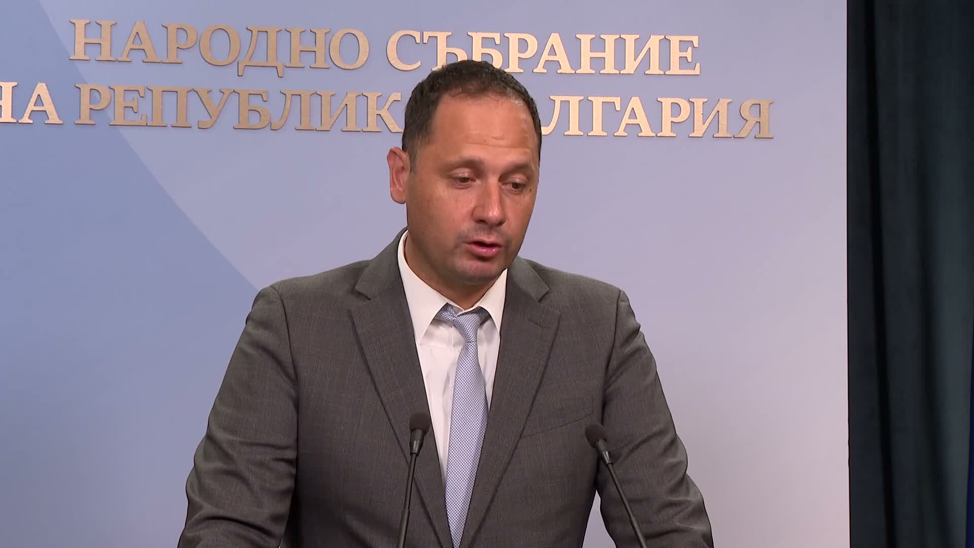 До 5 пъти по-ниски продуктови такси за електроника, отпада таксата за автомобилите