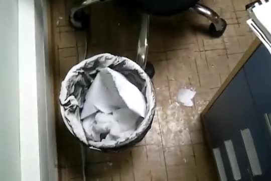 Руски офис след снежна буря , смях
