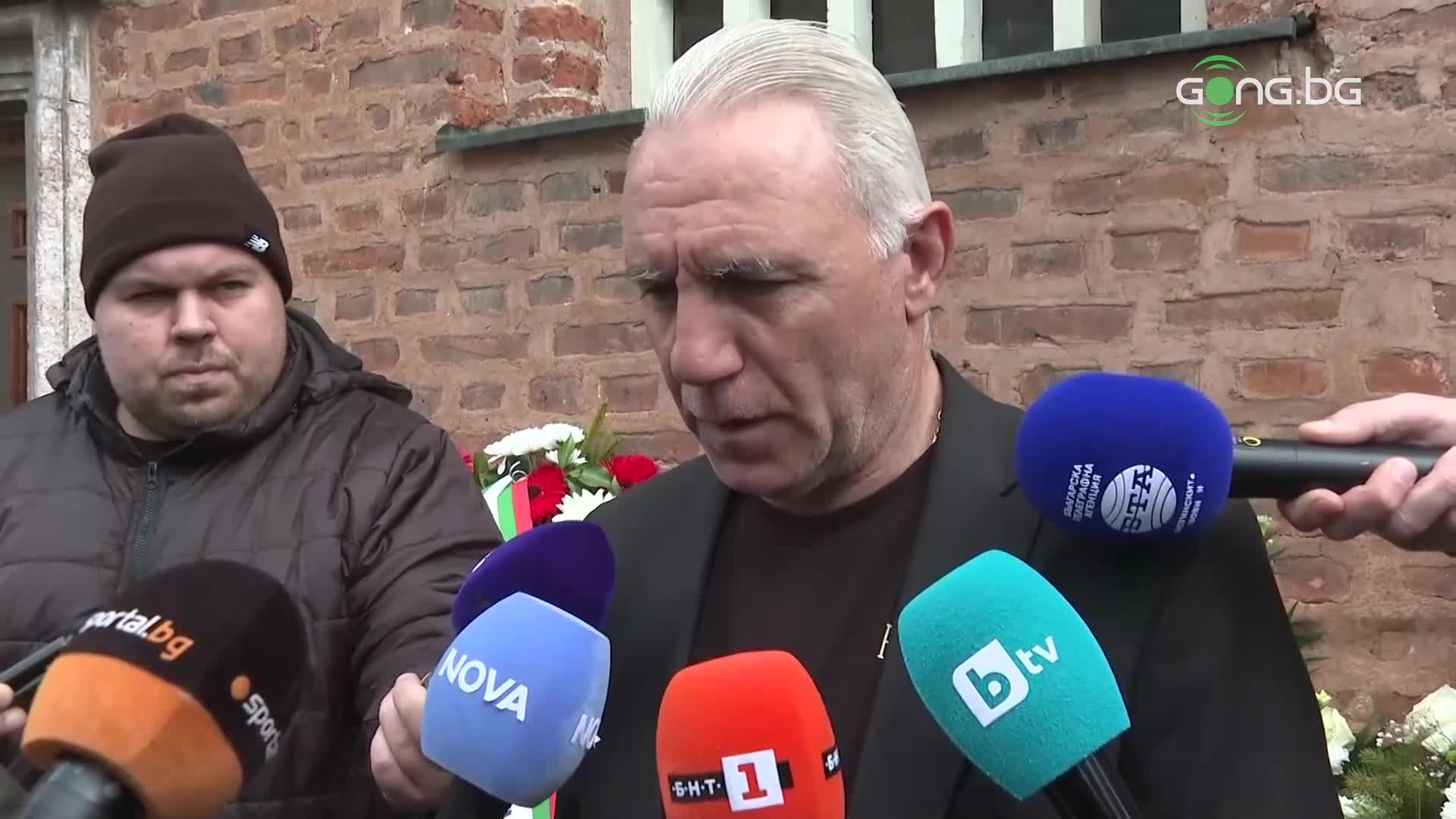 Стоичков: С Боби намерихме сили да си стиснем ръцете в един от най-трудните моменти