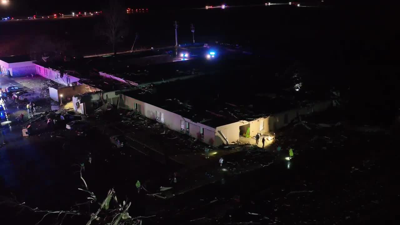 USA: One Dead After Tornado Crashes Into Arkansas Nursing Home - Vbox7