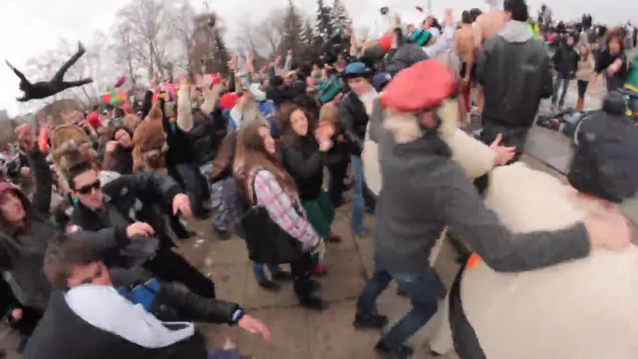 Най-големият Harlem Shake в България feat. Ангел & Моисей (дълга версия)