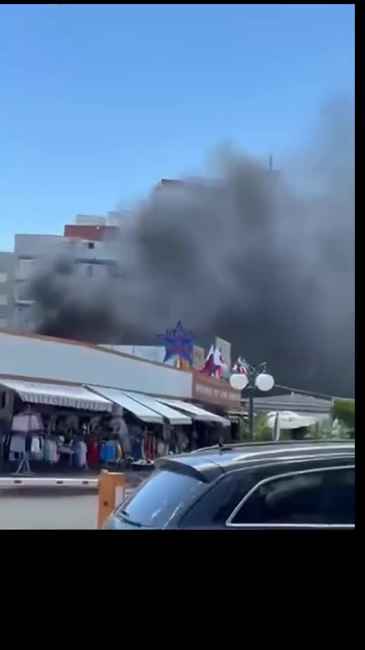 Пожар избухна близо до хотели в Слънчев бряг