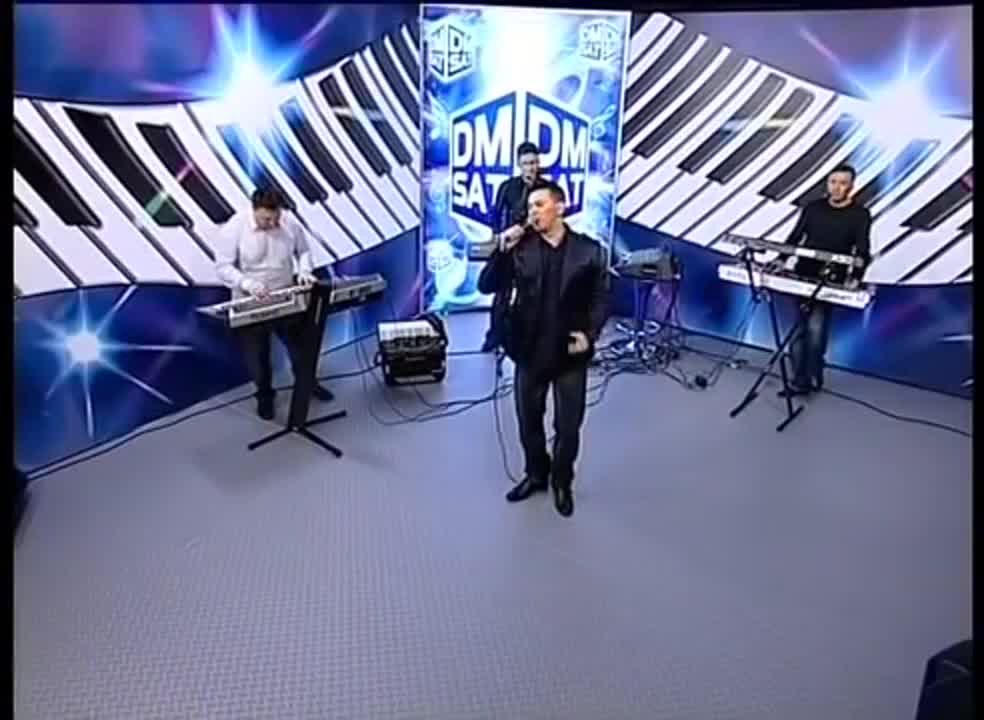 Шако Полумента - Дай ми още малко време   Превод - (live) (tvdmsat 2008)