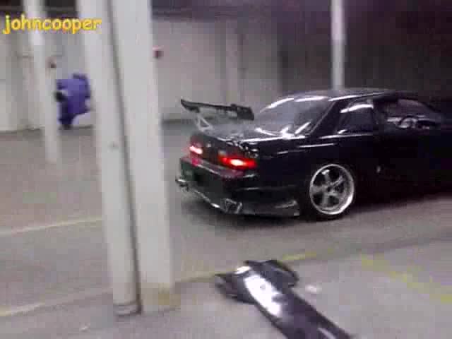 С Риск Да Я Смаже Той Прави Шоу - Nissan Silvia S13 