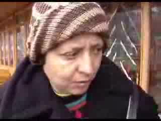 Баба Обяснява Как Се Прави Секс