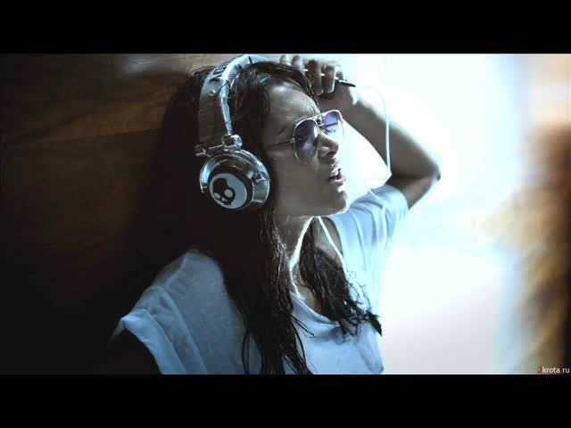 • Тoтален xит на Лято 2011 • Dj Fish feat. Rares & Joshua - Your Love   Превод